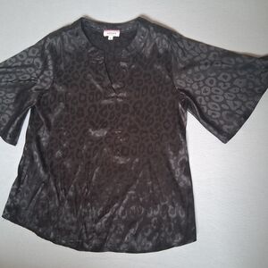 ANDREE SIZE M Black Jacquard Leopard-Print Blouse